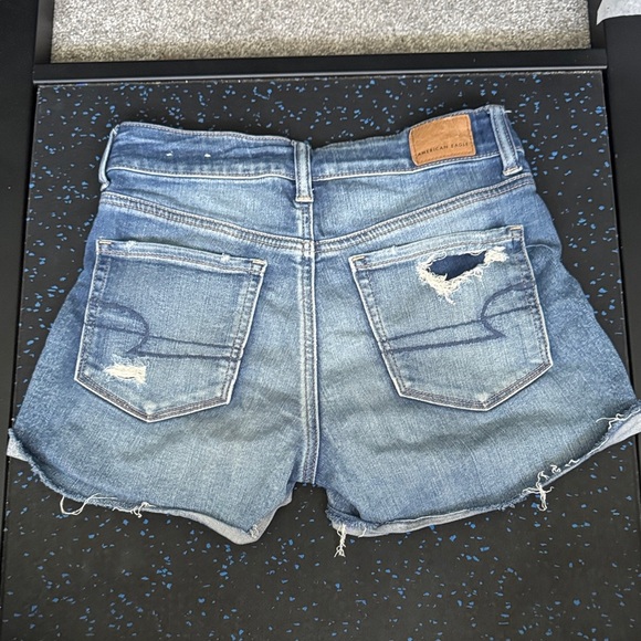 American Eagle Outfitters Blue Distressed Jean Shorts - Picture 4 of 4